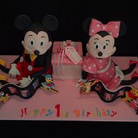 Mickey & Minnie 3D Mud cake with Disney friends and edible images.
