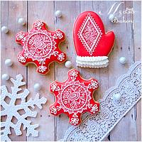 Lace Christmas cookies