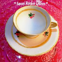 Gumpaste teacup with wafer paper roses