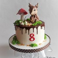 Drip cake with squirrel - Decorated Cake by Jitkap - CakesDecor
