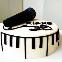Singer cake