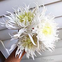 Spider Mums in Wafer Paper