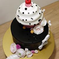 Cake with giant cupcake
