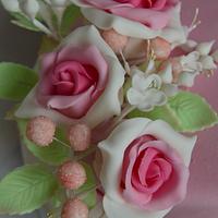 Wedding cakes with pink roses