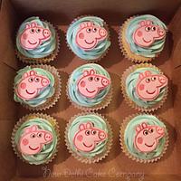 Peppa Pig Cake and Cupcakes