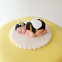 Bumble Bee Cake & Cupcakes