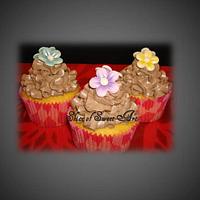Chocolate Blossom Cupcakes