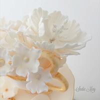 Ivory Alice inspired wedding cake 