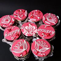Royal Icing Floral Cupcakes