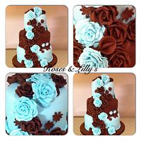 Roses & Lillys Wedding Cake