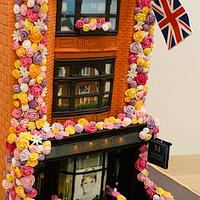 Maddox gallery London cake