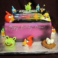 Angry Birds Smartphone Cake