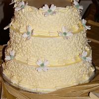 Dogwood wedding cake