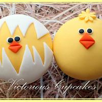 Easter Hatching Chick Cupcakes