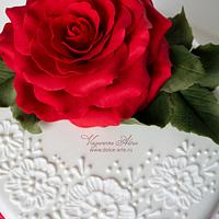 red rose cake