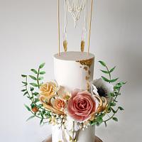 Boho Chic Wedding Cake by Sophia Fox