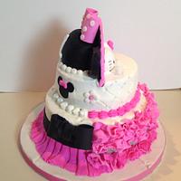 Hello Kitty/Minnie Mouse 2 sided cake