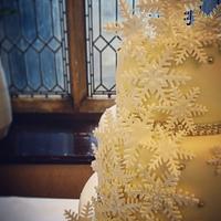 Snowflake wedding cake 