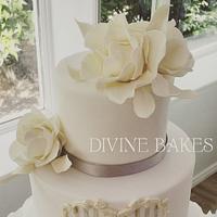 White and Ivory wedding cake