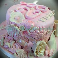 Vintage style pink and cream cake