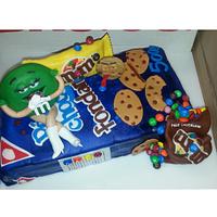m&m's and chocolate chips cookies
