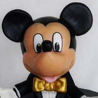 MICKEY MOUSE THE MAGICIAN