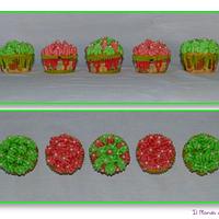 Cupcakes with little trees 