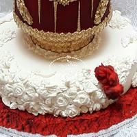  ORIGINAL RED BAROQUE CAKE