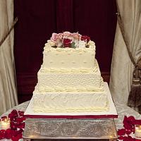 Romantic rose wedding cake