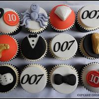 James Bond 007 Cupcakes