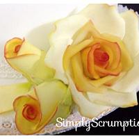 Shades of Yellow Roses Wedding Cake