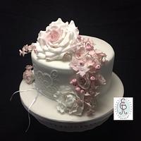 Small white weddingcake