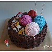 Knitting basket cake 
