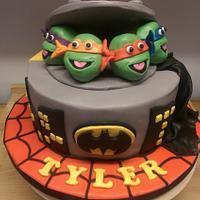 Superhero cake with ninja turtles