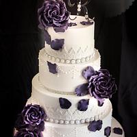 bling, lace and egg plant roses