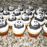Skeleton cupcakes