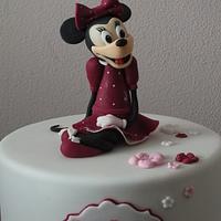 cake whith Minnie Mouse