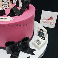 Shopping Bags Cake - Decorated Cake by Simo Bakery - CakesDecor