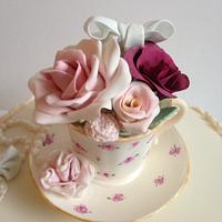 Vintage tea cup cake