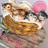 Kittens in basket 