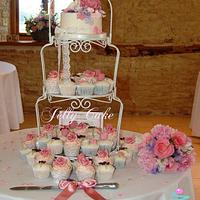 Cottage Garden Flowers Wedding Cupcakes