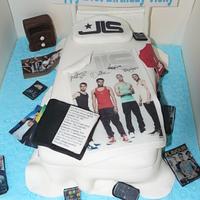 JLS Fan Bedroom cake 