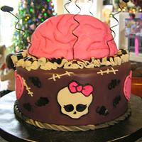Brainy Monster High Cake