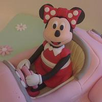 Minnie Mouse in her car cake 