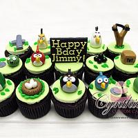 Angry birds cupcakes for Jimmy!