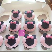 Minnie mouse biscuits & cupakes