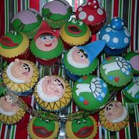 Gnomeo and Juliet cupcakes