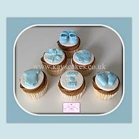 Cupcakes for newborn twins 