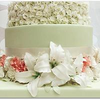 Sugar Lillies and Roses on a Vintage Green cake