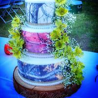 Rustic Camo Wedding Cake 